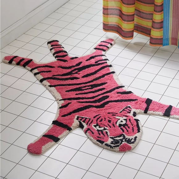 Urban Outfitters Other - NWT Urban Outfitters Tiger Shape Tufted Bath Mat
